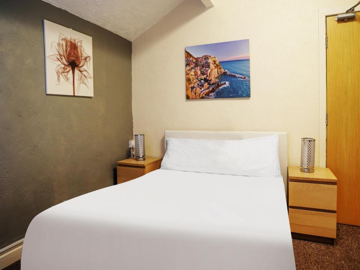 The Shores Hotel, Central Blackpool